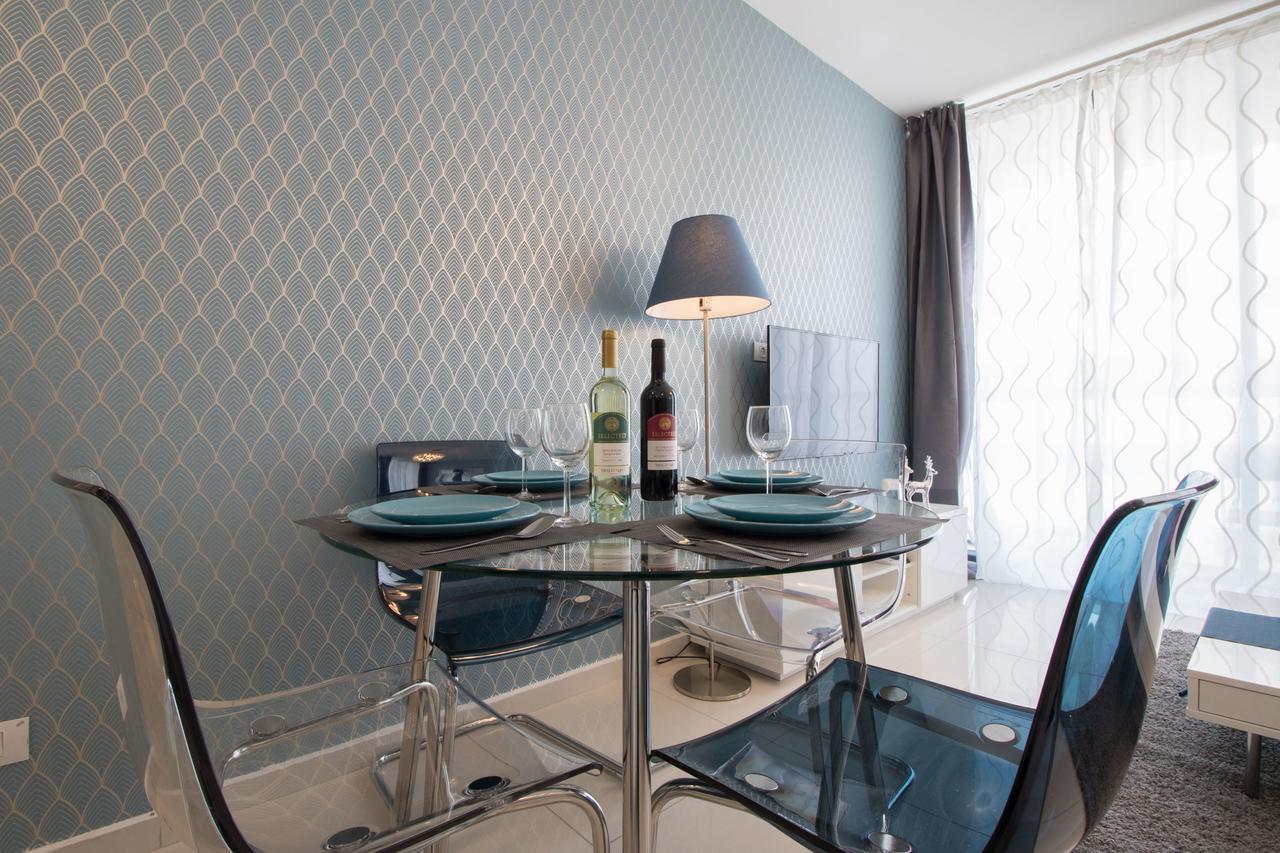 Sweethome26 Luxury Apt Close To The Beach & Free Parking 텔아비브 외부 사진